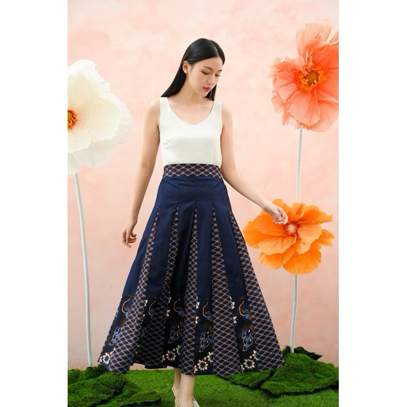 Modern women's batik skirt / batik Maxi skirt / muslim hijab
