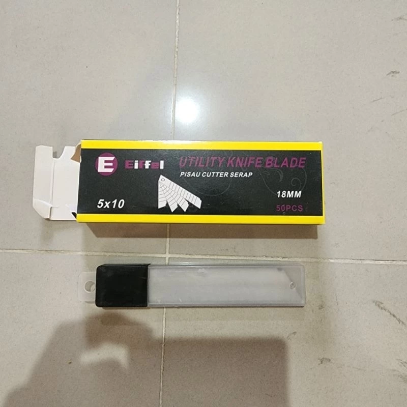 ISI REFILL PISAU CUTTER BESAR 18MM