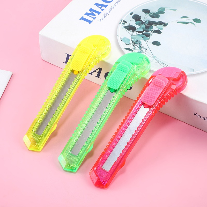 PUSAT17 PISAU CUTTER JUMBO PISAU CUTTER BESAR PISAU CUTTER KATER ATK SEKOLAH PEMOTONG KERTAS PORTABLE PISAU CUTTER TAJAM PISAU UNBOXING PAKET UTILITY CUTTER - Gambar 2
