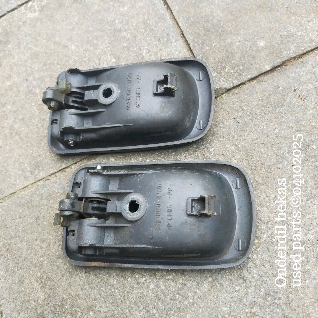 Pair of Daihatsu charade classy inner door handles | Shopee Singapore