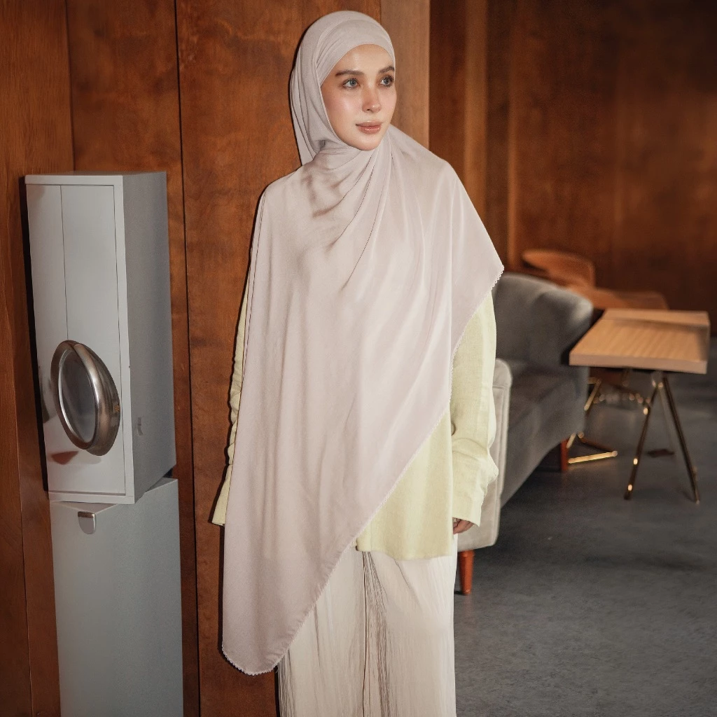 Lozy Hijab - Embroidery Pashmina Bandana Inner Lozy x Hamidah (Pashban Shawl Bahan Viscose Airis Tencel) - Gambar 2