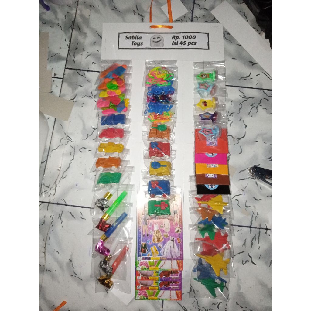 Mixed string toys 1000 (Contents 45 pcs) | Shopee Singapore