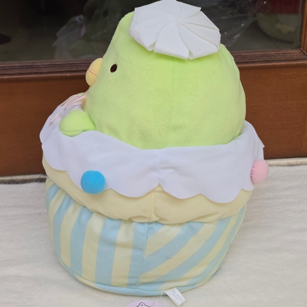 Sumikko Gurashi Sumiko Penguin Cupcake Plush Jumbo - Gambar 2