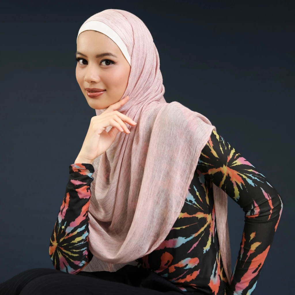 Lozy Hijab - Viscose Crinkle Shawl (Hijab Pashmina Modal Textured Bahan Crinkle Viscose) - Gambar 4