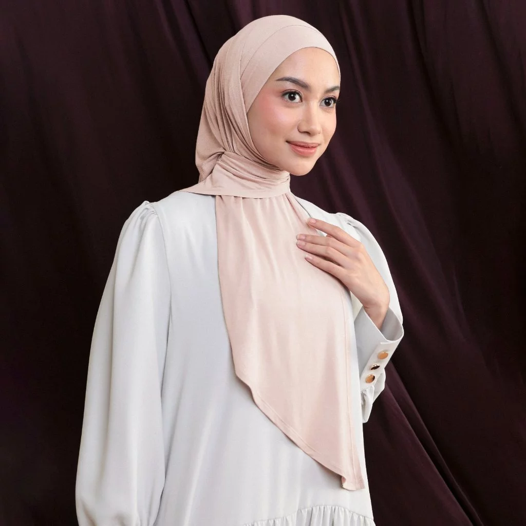 Lozy Hijab - Lesti Instan Bandana Liva Eco (Khiban Kaos Pashmina Instan Bandana Bahan Liva Eco) - Gambar 3