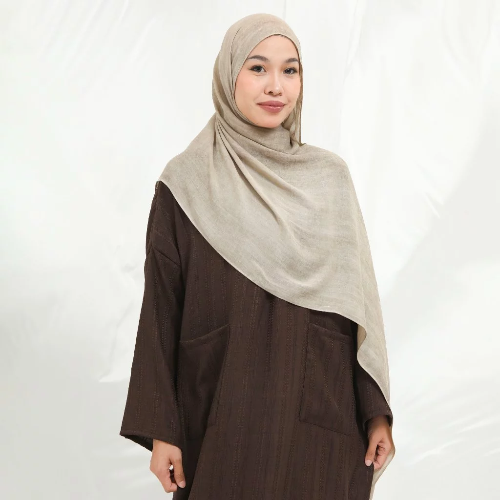 Lozy Hijab - Woody Rayon Crinkle Shawl (Hijab Pashminal Bahan Rayon Viscose Crinkle) - Gambar 2