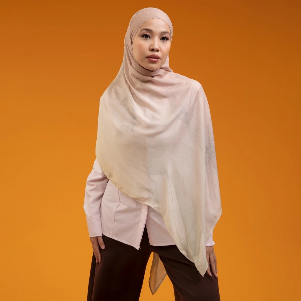 Lozy Hijab - Viscose Gradient Bandana Shawl (Pashban Pashmina Bandana Bahan Viscose Gradasi Motif dan Polos) - Gambar 3