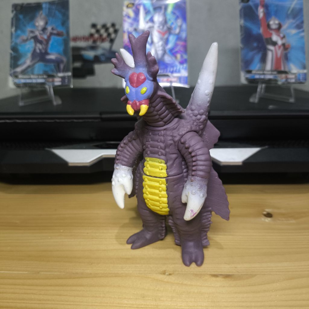 Ultra Monster series Aribunta (Sparkdoll) - Sofubi kaiju Ultraman Ace ...