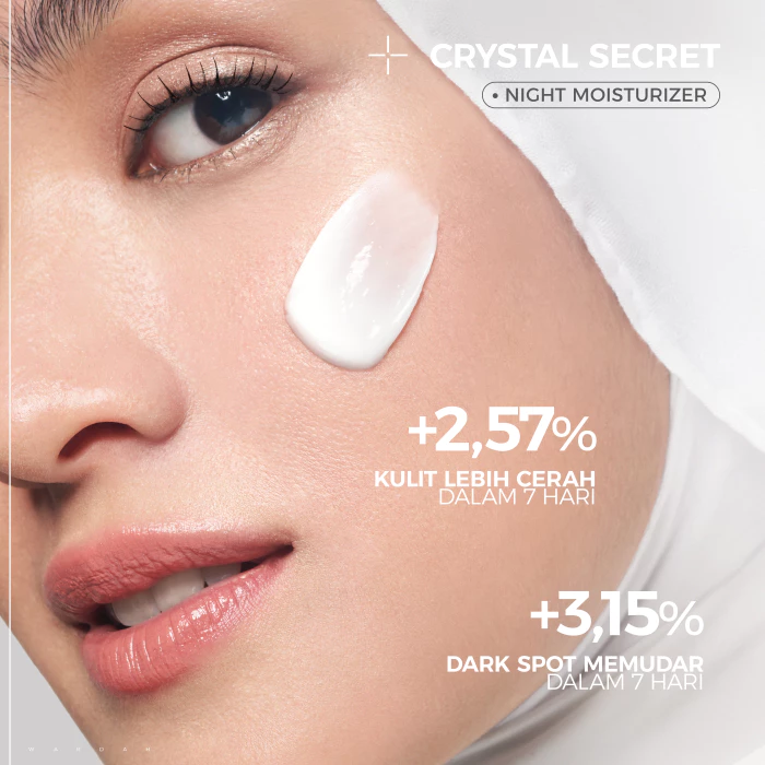 WARDAH Paket Crystal Secret Moisturizer - Brightening Day Moisturizer dan Night Moisturizer 30g - Mencerahkan, Melembabkan, Dark Spot Melindungi, dan Meratakan Warna Kulit Cocok untuk Jenis Kulit Normal dan Kering - Skincare - Gambar 4