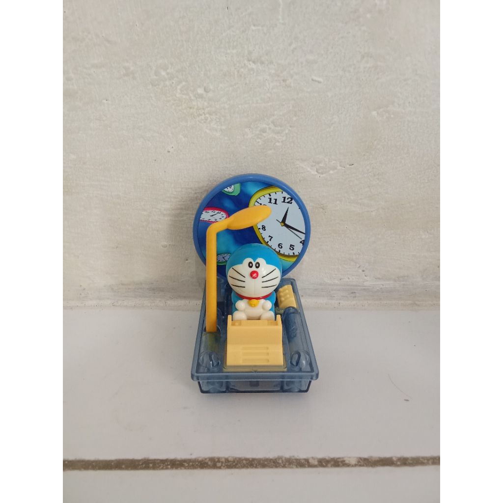 MESIN Doraemon time machine figure toy | Shopee Singapore