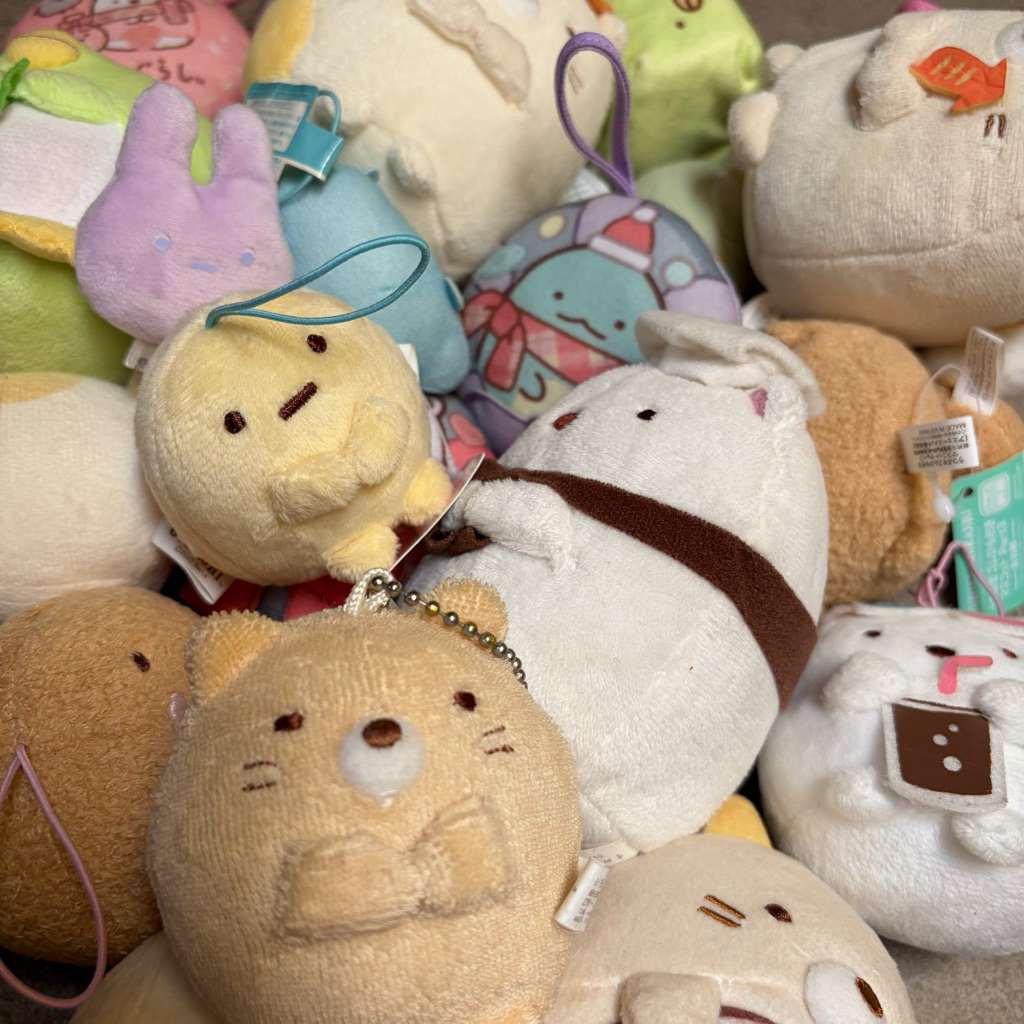 [UPDATE 31 AUG] Sumikko Gurashi Plush Keychain / ganci gantungan kunci boneka tenori bag charm ebi tokage shiro neko tonkatsu tapioca suzume jepang trinkets sumi sumiko