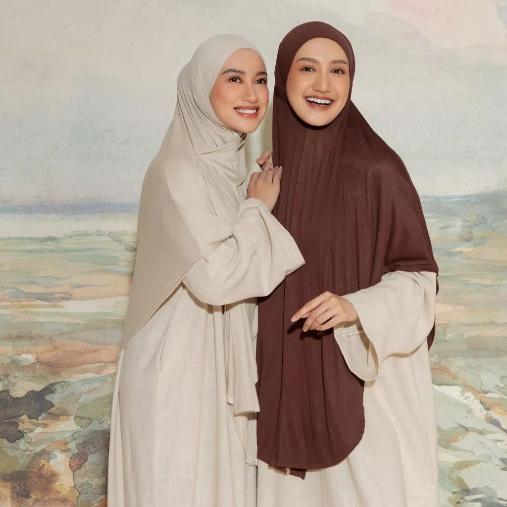 Lozy Hijab - Lesti Instan Bandana Syari Lozy x Lesti Kejora (Khiban Kaos Pashmina Instan Bandana Bahan Viscose Rayon)