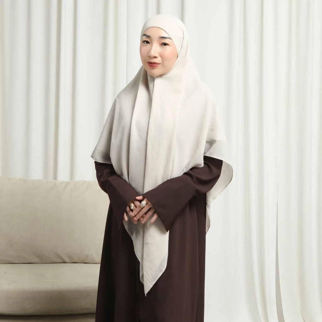 Lozy Hijab - Syifa Khimar Bandana Lozy x Syifa Kamila (Khiban Syari Bahan Voal dan Ceruty Baby doll) - Gambar 2