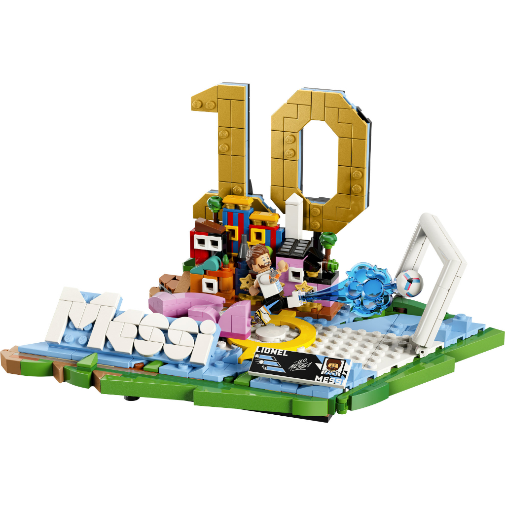 LEGO Editions Football 43011 Lionel Messi – Soccer Highlights (500 Pieces), FIFA World Cup 2026 Collection, Toys, Bricks, Mainan Anak Laki Laki - Gambar 3