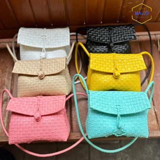 Sling bags best sale small size