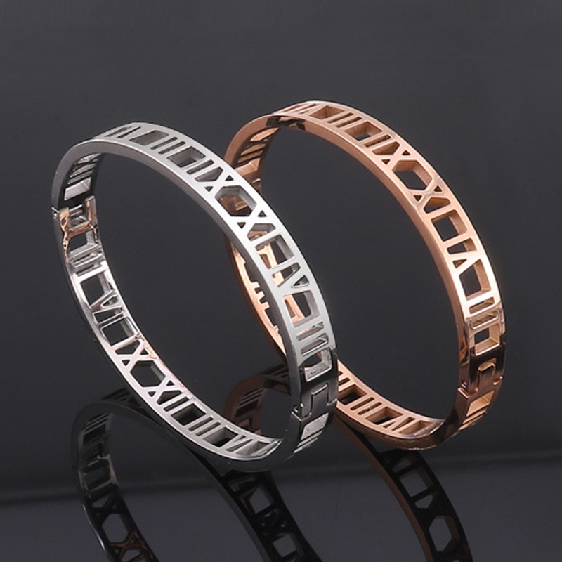 Cartier roman 2025 numeral bracelet