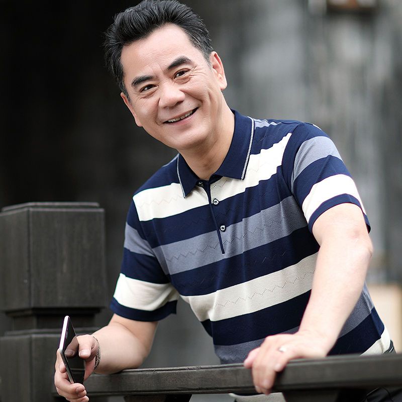 Dad put old people in the men's clothing short sleeve T-shirt ice silk unlined upper爸爸装短袖t恤男装中老年人冰丝衫4050岁中年男士T裇60上衣nuodun66.sg 5.23