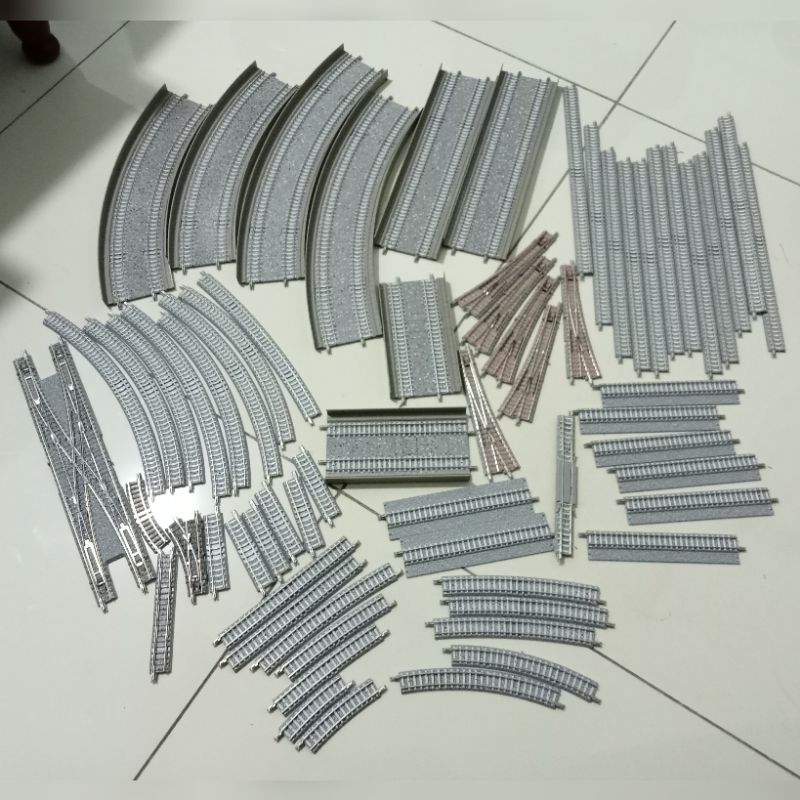 Set of assorted tomix fine track ( N scale ) | Shopee Singapore