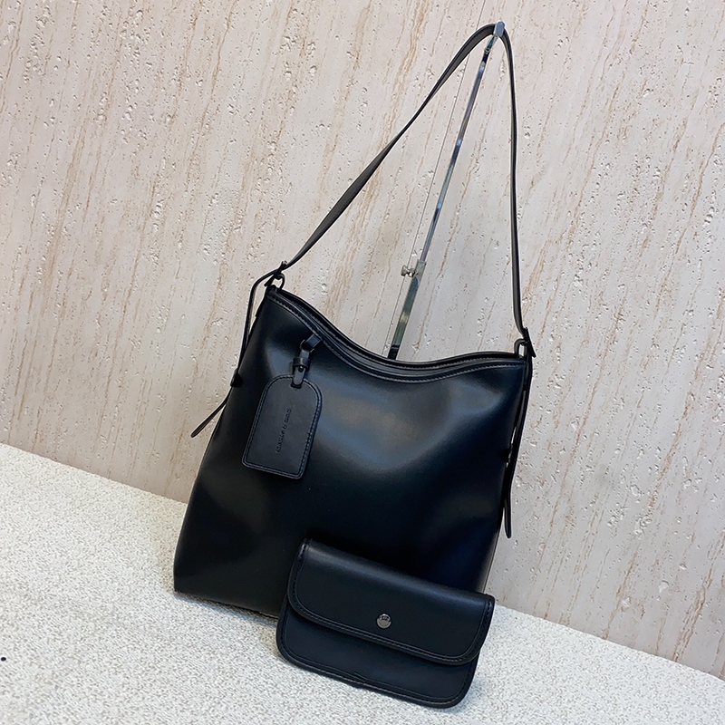 2024 NEW ARRIVAL CNK handbags Naomi Slouchy Hobo Bag Single 2024 NEW ARRIVAL CNK handbags Naomi Slouchy Hobo Bag Single