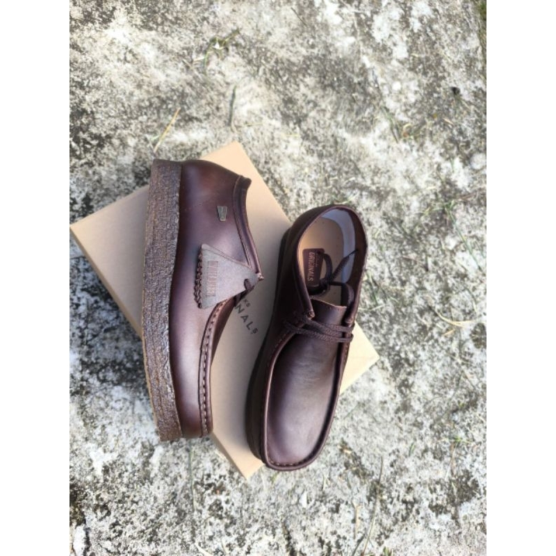 Clarks shopee hotsell