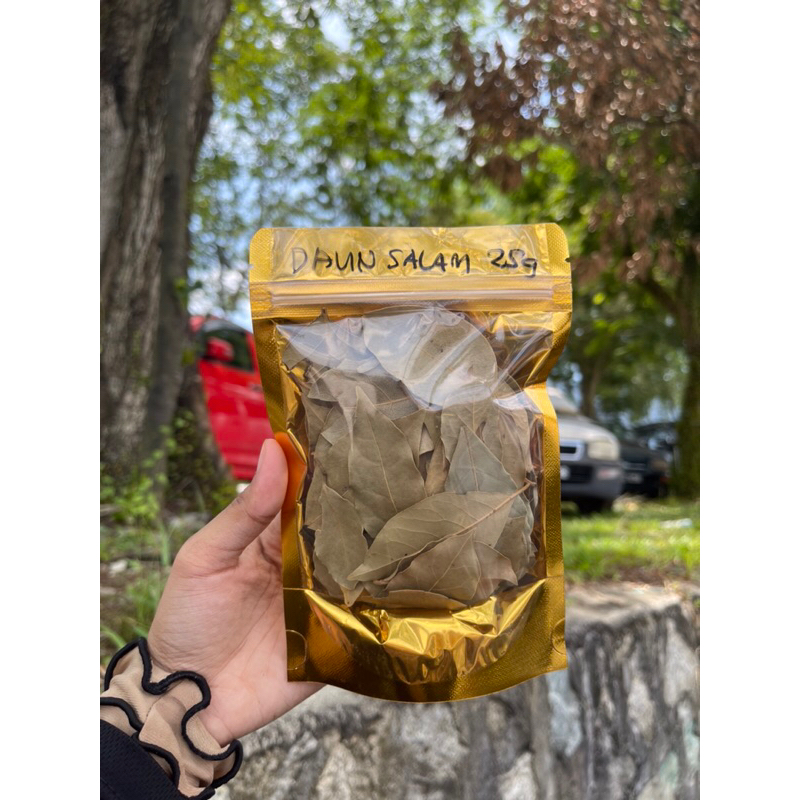 Daun Salam/ Daun Bay/ Bay leave (25g) Malay by Reetz Cafe. | Shopee ...
