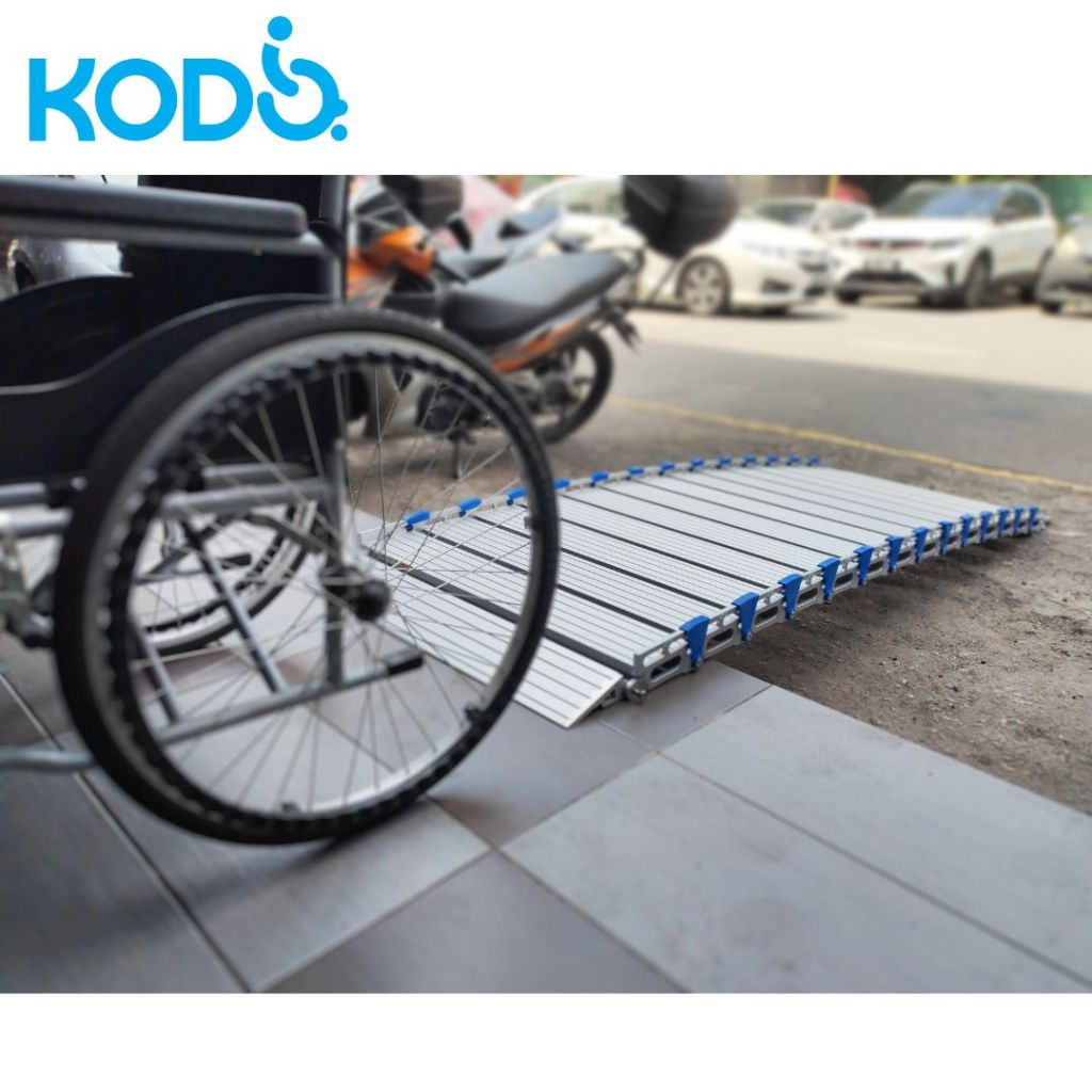 KODO 2 ft to 7 ft Ramp Rollable Aluminum Wheelchair Ramps Portable ...
