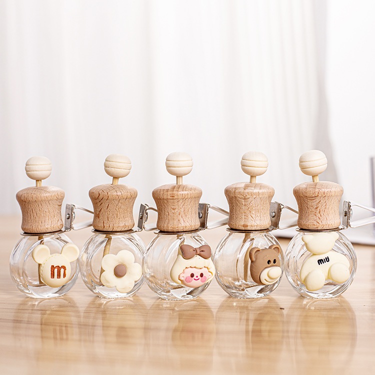 Car Aromatherapy Bottle Cartoon Car Aircond ventilation Perfume Bottle ...
