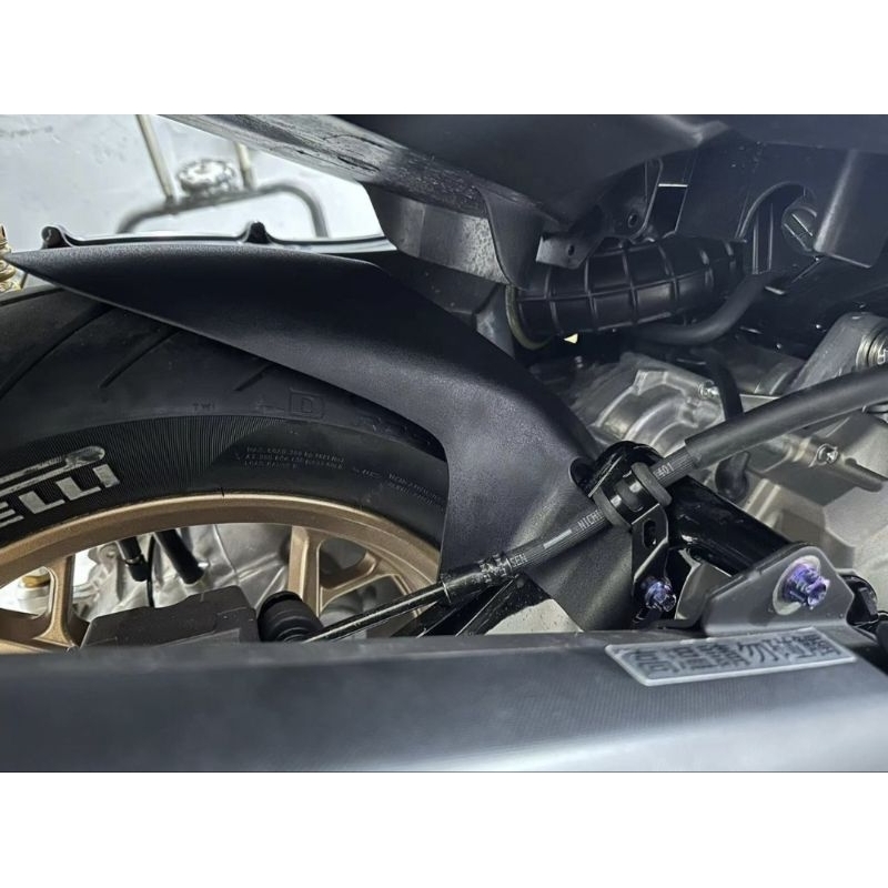 YAMAHA XMAX V1 V2 REAR HUGGER UNDER FENDER MATT BLACK | Shopee Singapore