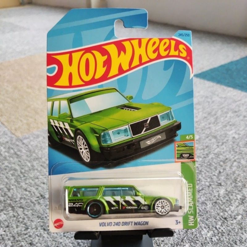 Hot Wheels Case A 2024 Volvo 240 Drift Wagon | Shopee Singapore