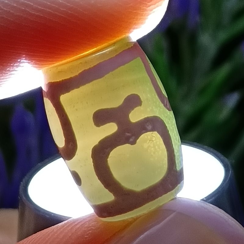 朱砂入り‪ෆ‪.*・゜緑玉髄 バイカラー宝瓶天珠(*´˘`*) 13.8mm x 10.1mm 绿玉髓达咯宝瓶天珠Green Chalcedony Treasure