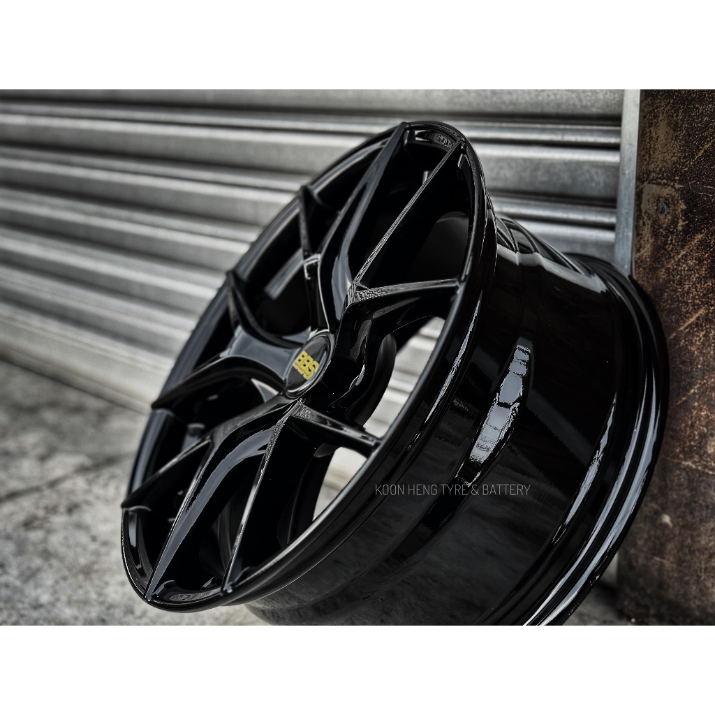④BBS RX228 PCD100 17 ✕7.5J＋35 KUMHO 9.5分（New Car Sport Rim 