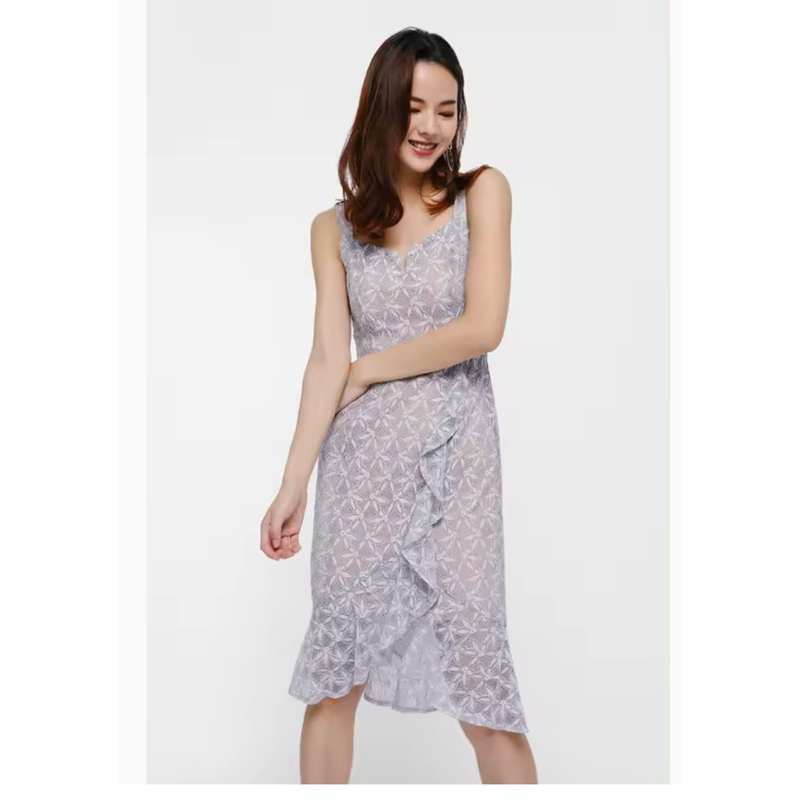 Size XS Love Bonito Elseth Lace Ruffle hem dress Shopee Singapore
