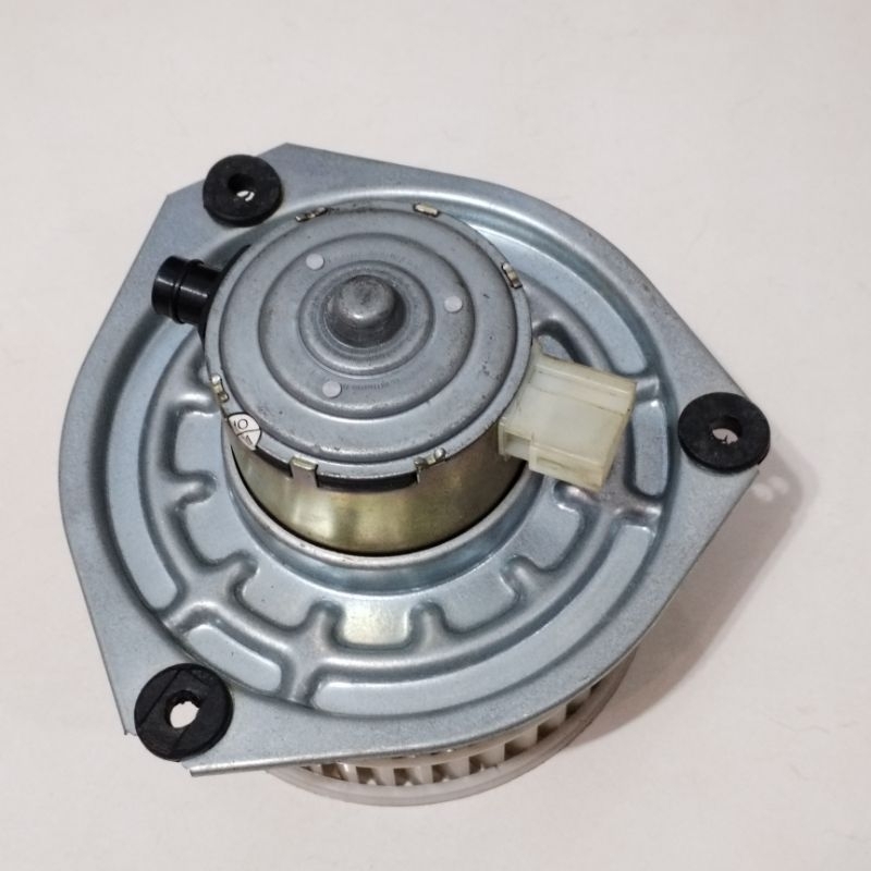 NISSAN SENTRA B14 AIRCOND BLOWER MOTOR Shopee Singapore