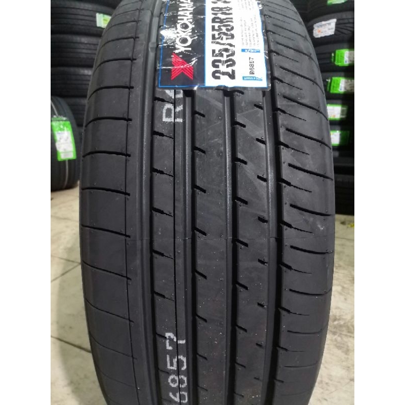 235/55/18 Yokohama BluEarth-XT AE61 Tyre Tayar (ONLY SELL 2PCS OR