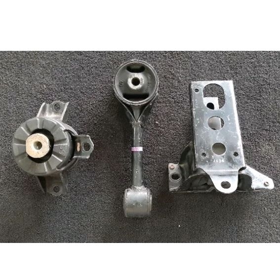 PERODUA MYVI / PASSO 1.3CC AUTO ENGINE MOUNTING GEARBOX MOUTING USED