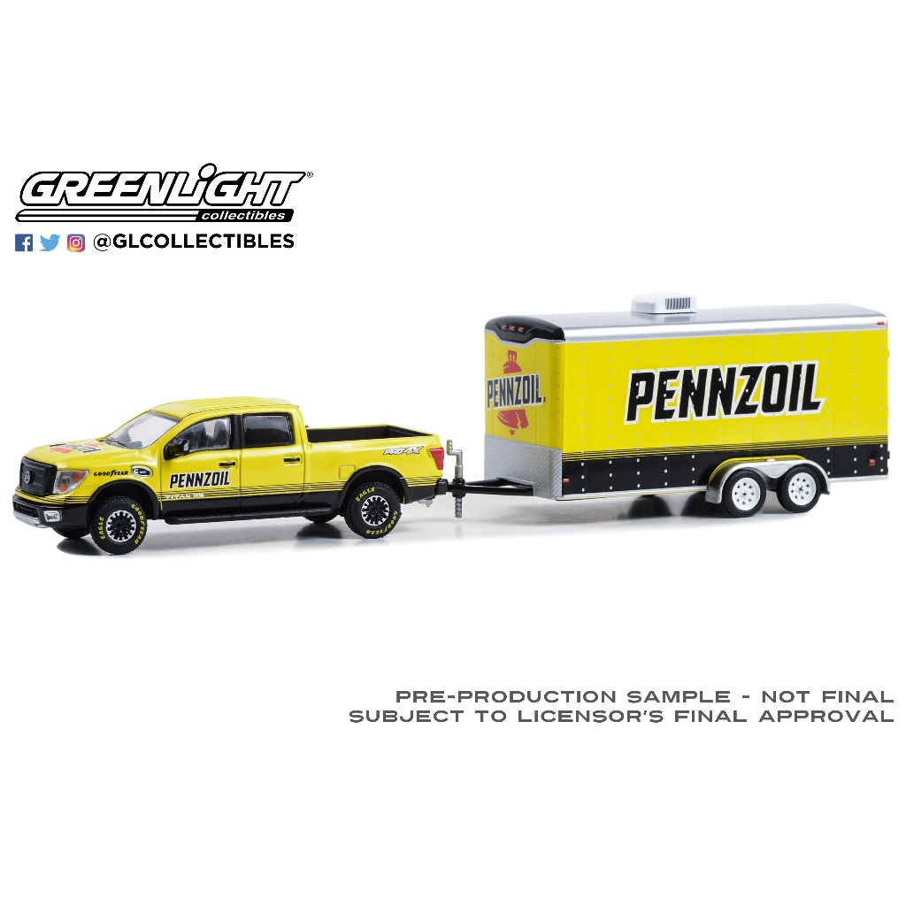 greenlight-collectibles-1-64-2018-nissan-titan-xd-pro-4x-with-enclosed