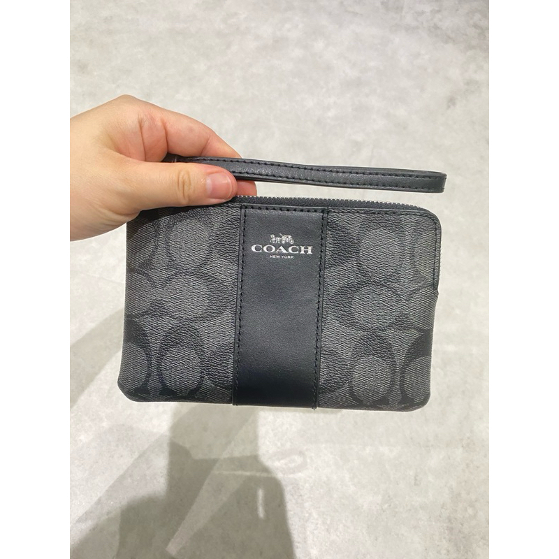 Coach single zip wristlet deals