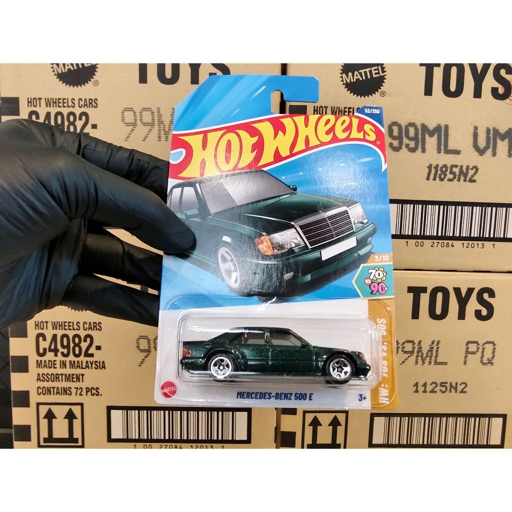 HOT WHEELS 2025 SUPER MINT HW: '70s vs. '90s Metalflake dark green ...