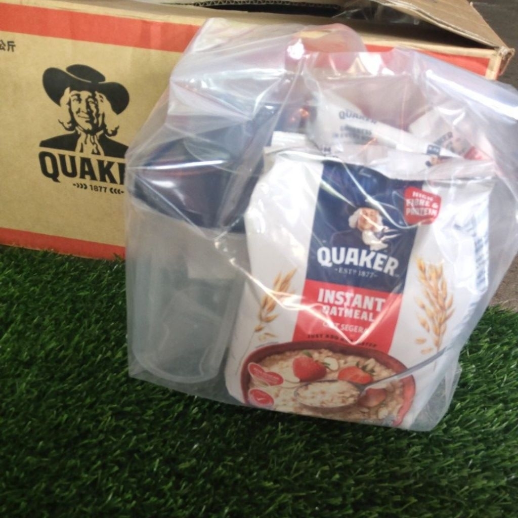QUAKER INSTANT OATMEAL (JUST ADD HOT WATER)800G X2PACK FREE CONTAINER ...
