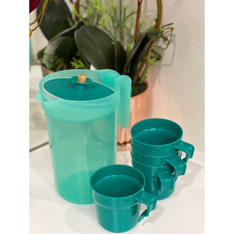 Tupperware Gourmet Pitcher/ Tupperware Pitcher/ Gourmet Mugs with Seal ...