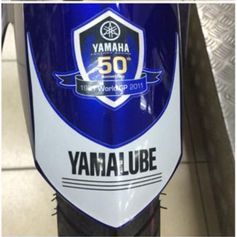 YAMAHA 50TH ANNIVERSARY WORLD GP EMBLEM / FRONT FENDER GRAPHIC ...
