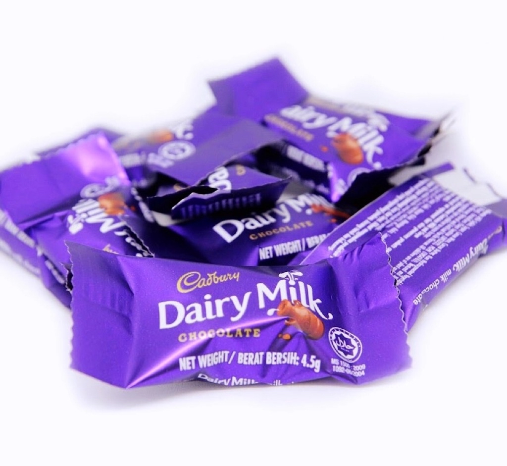 Cadbury Coklat Dairy Milk 382g - Berat Bersih 4.5g Setiap Batang ...