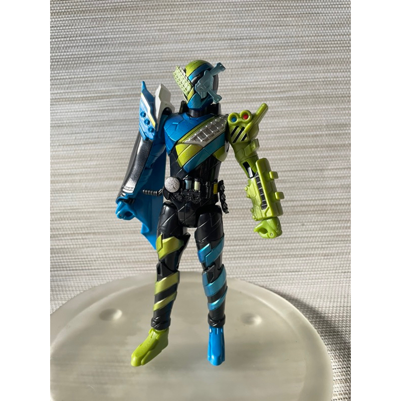 Kamen Rider Masked Rider Kaizoku Ressha Articulated Action Figure ...