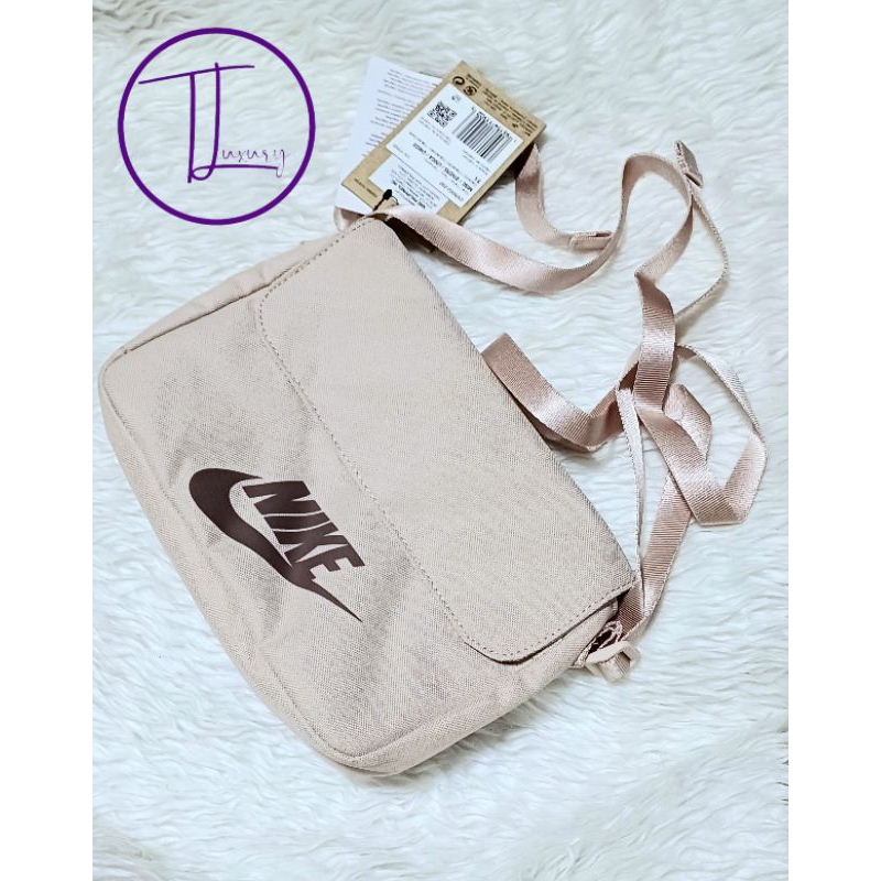 Nike sling bag for women clearance
