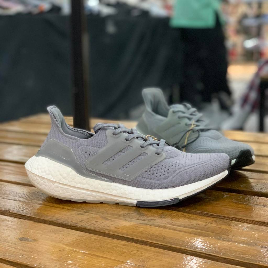 Ultra boost 2024 fake 1