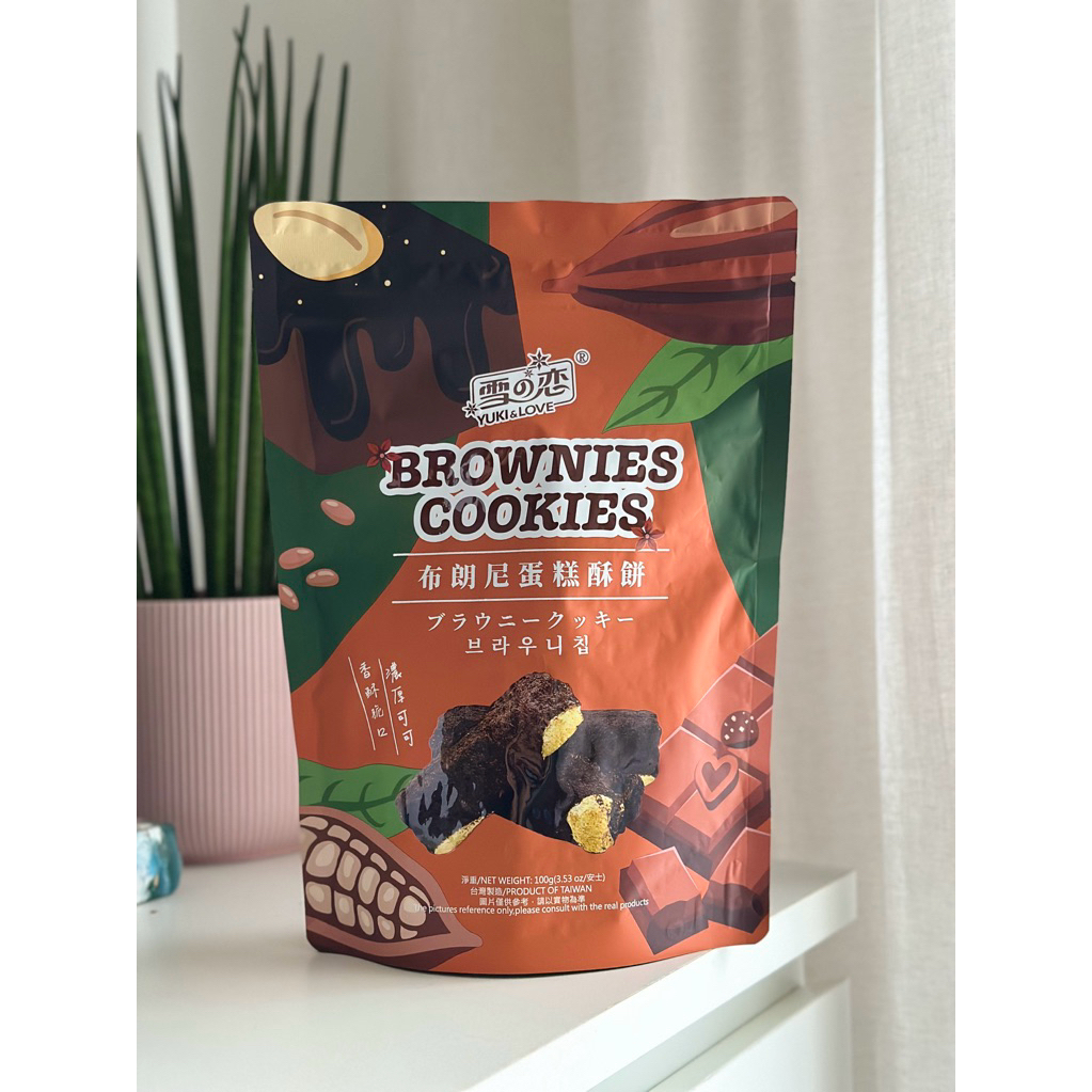 TAIWAN'S YUKI AND LOVE SNOWFLAKES 144g / MARSHMALLOW BISCUITS