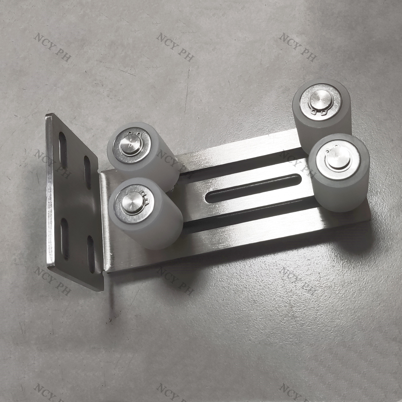 stainless Sliding Gate Top Guide Roller set with L bracket | Shopee ...