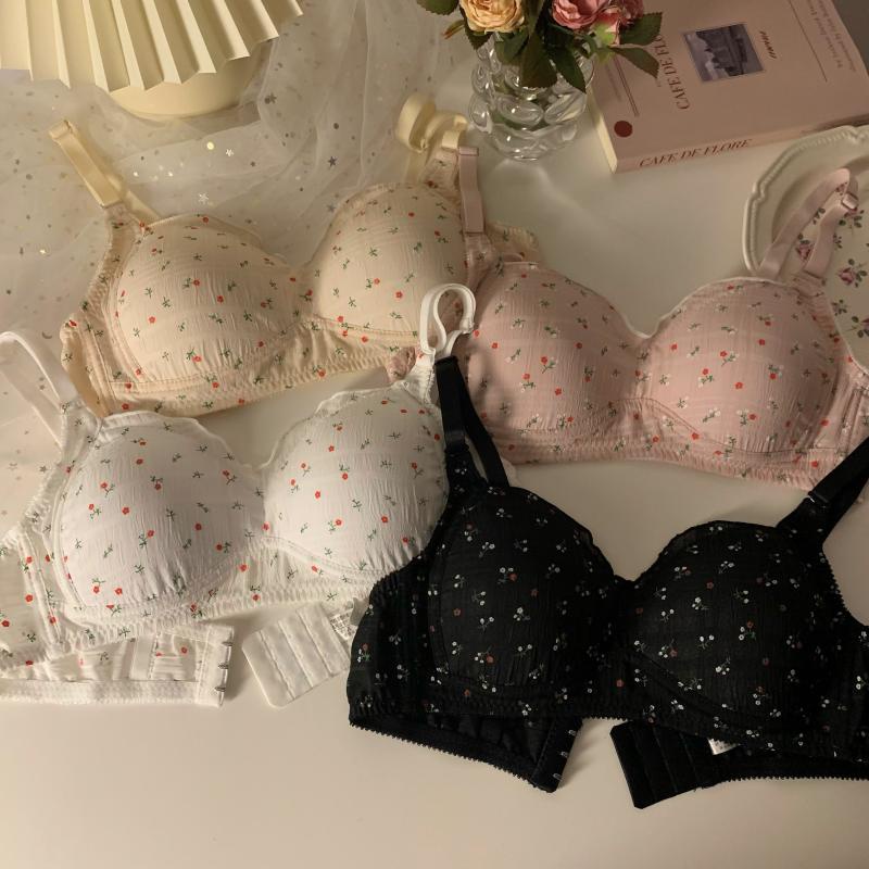 Non-Marking Underwear Large Breasts Show Small Sports Bust Type Female  Non-Steel Ring Thin Girls Small Breasts Bra - China Bra and Lingerie price