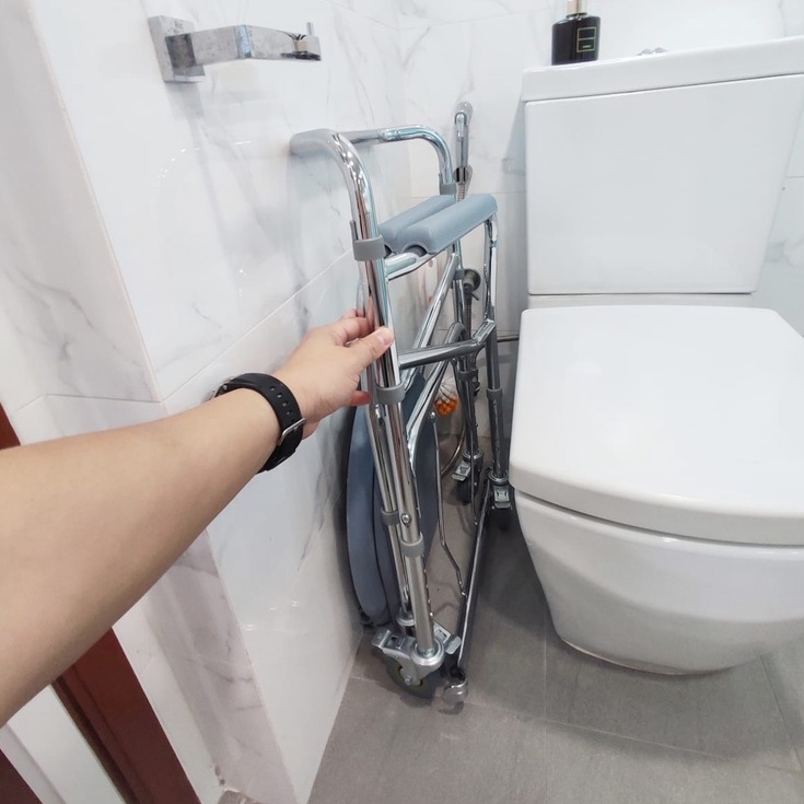 Foldable Toilet lightweight Commode Chair with Wheels Adjustable