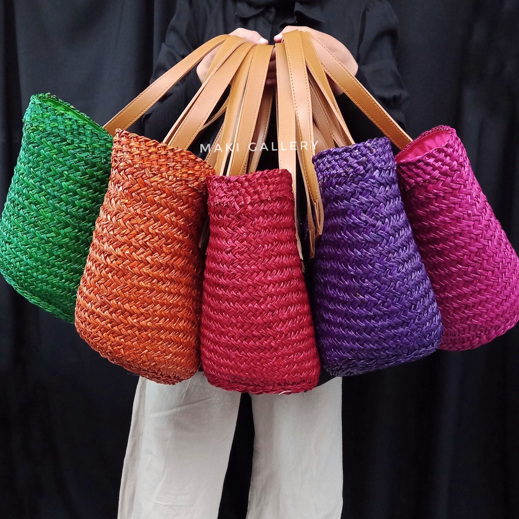 Pandan Woven Bag With Balinese Ethnic Woven Crafts For Women Full Color ...